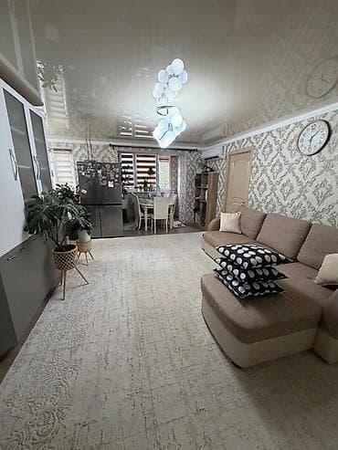 70 сом: 3 бөлмө, 70 м², 2 кабат, Жаңы ремонт — 1