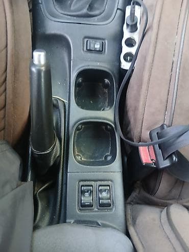terrano 2: Nissan Primera: 2002 г., 1.8 л, Механика, Бензин, Универсал — 6