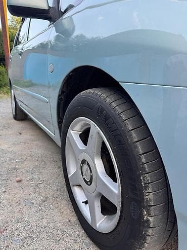 dio 27: Toyota Corolla Spacio: 2003 г., 1.5 л, Автомат, Бензин, Хэтчбэк — 4