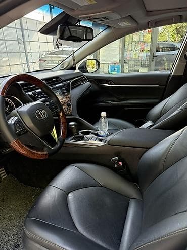 chevrolet comaro: Toyota Camry: 2018 г., 2.5 л, Автомат, Бензин, Седан — 9