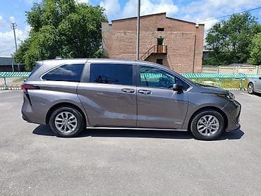 matiz diska: Toyota Sienna: 2021 г., 2.5 л, Вариатор, Гибрид, Минивэн — 3