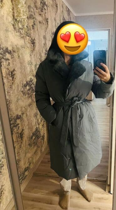 Прокат одежды: Новая фирменная привозная куртка, очень теплая. На пуговицах, снизу — 1