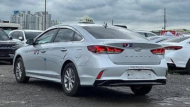 пл: Hyundai Sonata: 2021 г., Седан — 6