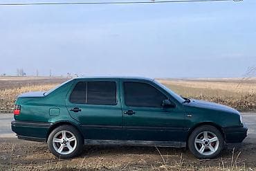 Volkswagen: Volkswagen Vento: 1997 г., 2 л, Механика, Бензин, Седан — 2