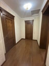 продаю в связи с переездом: 250 кв. м, 6 бөлмө, Евроремонт, Забор, тосулган, Балкон айнектелген — 12