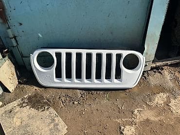 Решетка радиатора Jeep 2023 г., Б/у, Оригинал