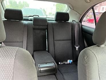 Toyota Avensis: 2004 г., 2 л, Автомат, Седан