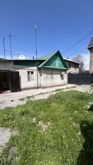 сдаю дом без хозяина старый толчок: Үй, 32 кв. м, 2 бөлмө, Менчик ээси, Эски ремонт — 1