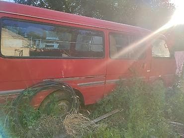 bongo: Mazda BONGO: 1986 г., 2 л, Механика, Бензин, Бус — 2