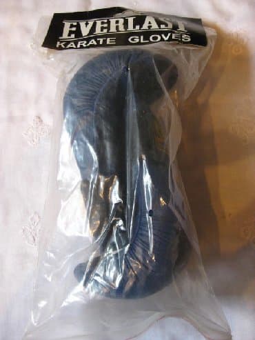 турник 4 в 1: Перчатки для каратэ 
новые! — 2