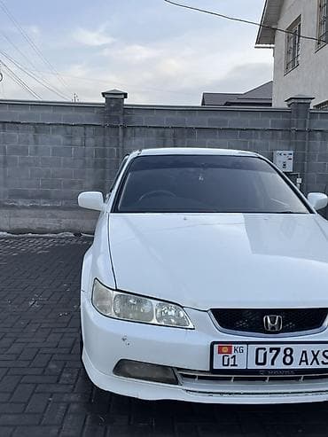 акорт капот: Honda Accord: 2002 г., 2 л, Автомат, Бензин, Седан — 4
