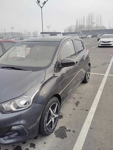 chevrolet trax: Chevrolet Spark: 2017 г., 0.1 л, Автомат, Бензин, Хэтчбэк — 2