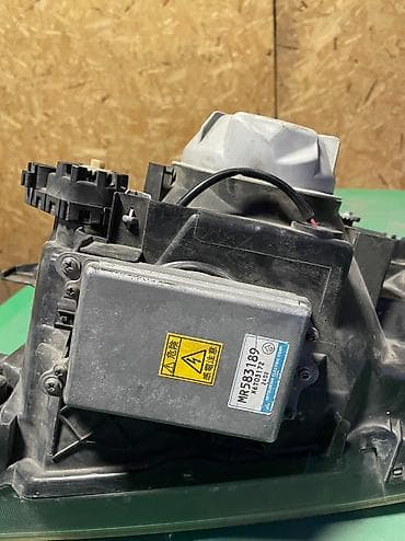 фары паджеро: Передняя правая фара Mitsubishi 2002 г., Б/у, Оригинал, Япония — 3