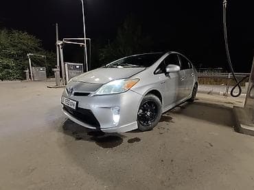 spark 2012: Toyota Prius: 2012 г., 1.8 л, Автомат, Гибрид, Лифтбек — 4