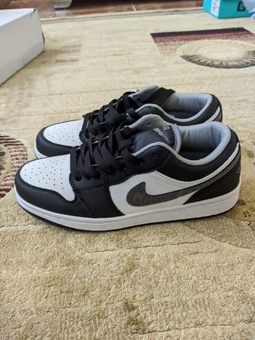 Стильные мужские кеды чёрного цвета, новые. Качество отличное. 42 at lalafo.kg Стильные мужские кеды чёрного цвета, новые. Качество отличное. 42