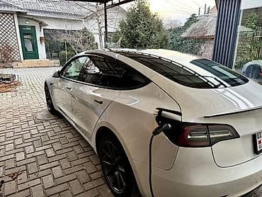 wuling mini ev: Tesla Model 3: 2021 г., 0.1 л, Автомат, Электромобиль, Седан — 5