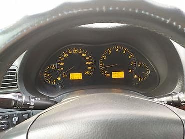 Toyota Avensis: 2003 г., 1.8 л, Автомат, Бензин, Лифтбек — 9