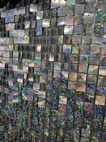 реклама наклейка: Фото зона(вывеска) с красивыми паетками — 1