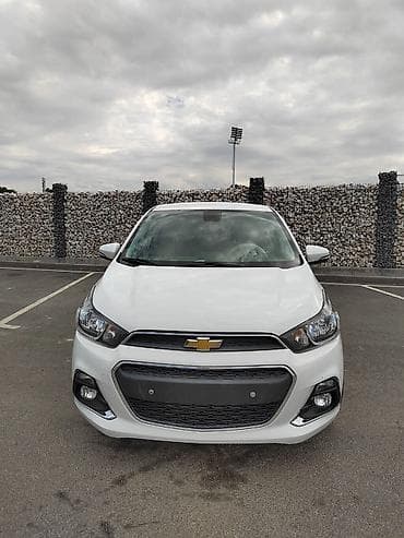 mazda cronos: Chevrolet Spark: 2017 г., 1 л, Автомат, Бензин, Хэтчбэк — 7