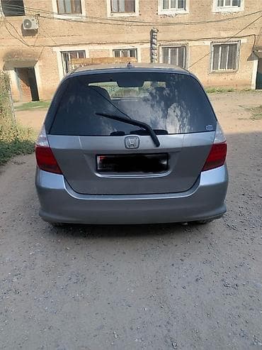 Honda Fit: 2004 г., 1.3 л, Автомат, Бензин, Хэтчбэк — 3