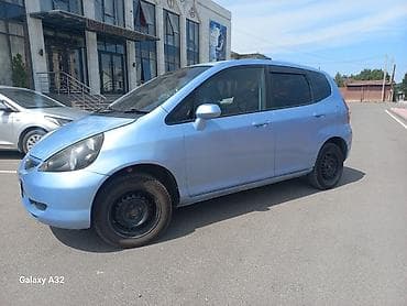 Honda Fit: 2002 г., 1.5 л, Автомат, Бензин, Хэтчбэк at lalafo.kg Honda Fit: 2002 г., 1.5 л, Автомат, Бензин, Хэтчбэк