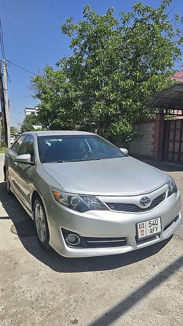 corolla 2004: Toyota Camry: 2013 г., Автомат, Бензин, Седан — 3