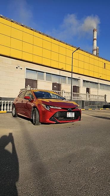 e21: Toyota Corolla: 2019 г., 2 л, Вариатор, Бензин, Хэтчбэк — 5