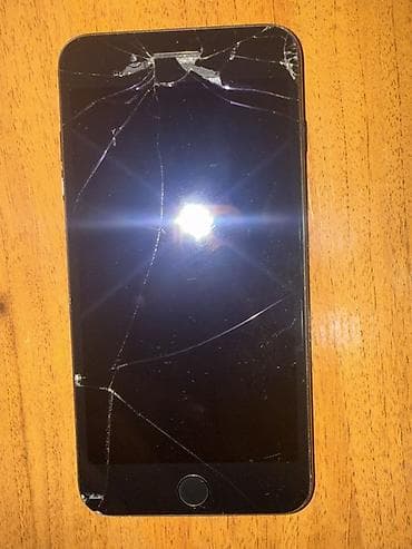 IPhone 7 Plus, Б/у, 32 ГБ, Jet Black, Зарядное устройство, 1 %