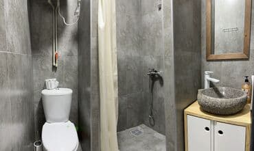 1 ком кв в бишкеке продажа: 1 комната, Душевая кабина, Постельное белье, Парковка — 6