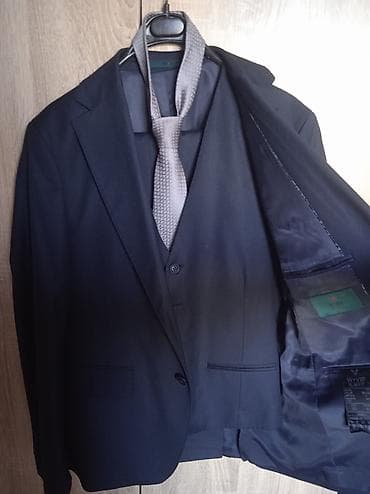 Костюмы: Покупал в Ernis Costumes полгода назад за 16000сом, за срочность прошу — 1