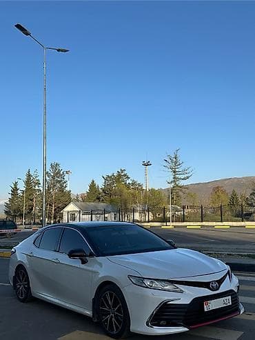 1000 к: Toyota Camry: 2021 г., 2.5 л, Автомат, Бензин — 2