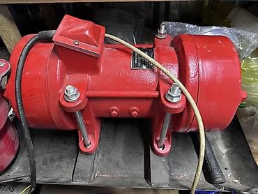 Ремонт и строительство: Электродвигатель, Трехфазные, Мощность: 0,75 кВт — 1