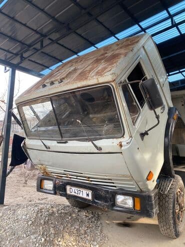 наклейка зеркало: Самосвал КАМАЗ 6x4 - Конфигурация: трехосный самосвал, формула 6×4 - — 2