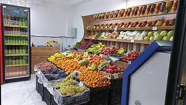 ярмарка барахолка: Магазинге момо жемиш сатканга жаш балдар керек айлык акысы келишим — 1