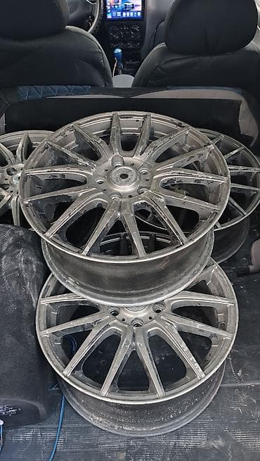 балон 17 5: Литые Диски R 17 Chevrolet, Комплект, отверстий - 5, Б/у — 1