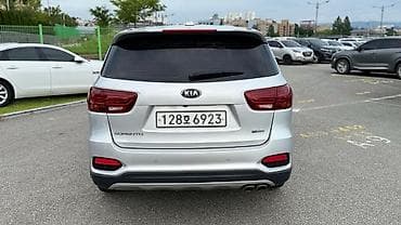 киа красовер: Kia Sorento: 2019 г., 2 л, Автомат, Дизель, Кроссовер — 7