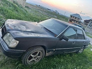 Транспорт: Mercedes-Benz E-Class: 1993 г., 0.3 - engine capacity л, Автомат, Дизель — 6
