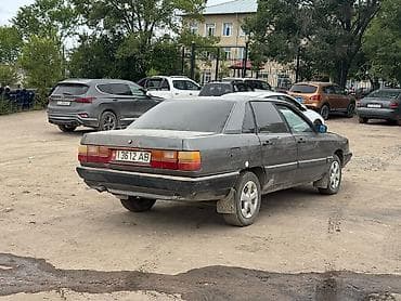 Унаа сатуу: Audi 100: 1983 г., 2.2 л, Кол менен иштөөчү, Бензин, Седан — 1