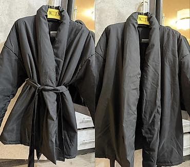 Утеплённое женское пальто‑кимоно, чёрного цвета. - Свободный прямой