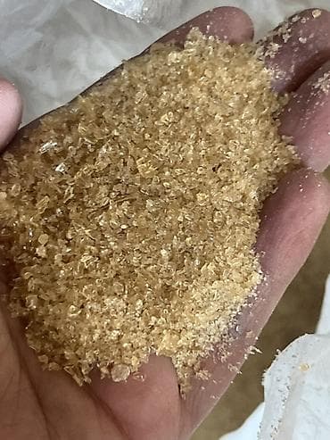 Желатин гранулированный пищевой, светло‑янтарного цвета,промышленный