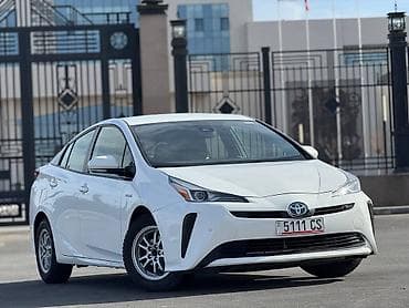 Продажа авто: Toyota Prius: 2019 г., 1.8 л, Вариатор, Гибрид, Седан — 3