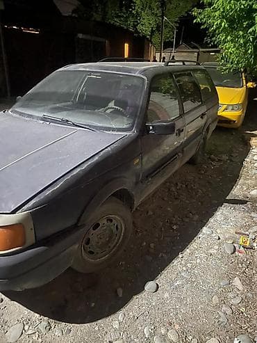 124 2 2: Volkswagen Passat: 1992 г., Универсал — 3