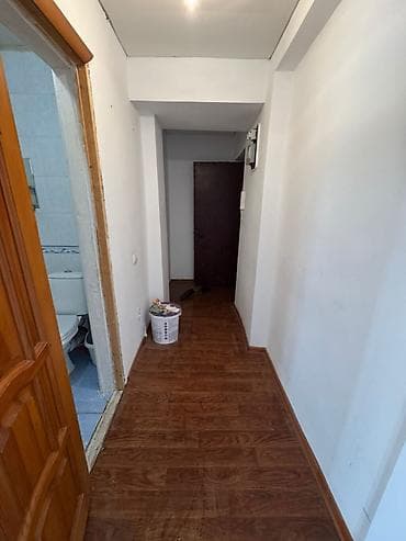 Недвижимость: 1 комната, 30 м², Хрущевка, 2 этаж — 6