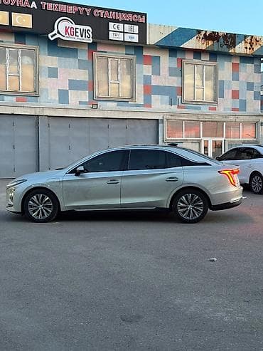 byd e2 2019: Roewe : 2022 г., 5.5 л, Автомат, Электромобиль, Седан — 10
