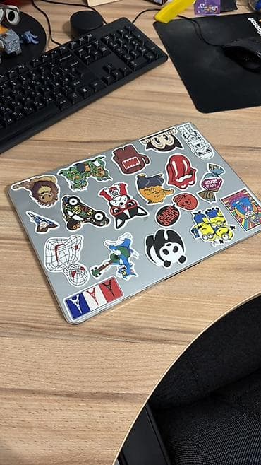 ssd macbook: MacBook Air M2, 2022 года, в хорошем состоянии. Тонкий, лёгкий и — 1