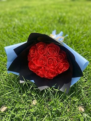 Букет из атласных роз 🌹 Не завянет, не потеряет форму и будет