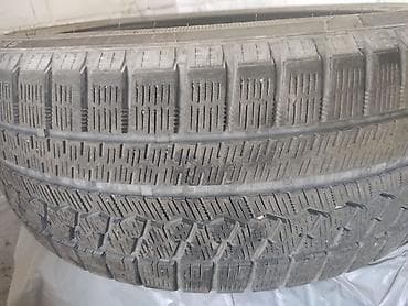 зимние шины 17: Зимние шины 215/55 R17 - Тип: зимние, ненашипованные (ламели по всему — 1