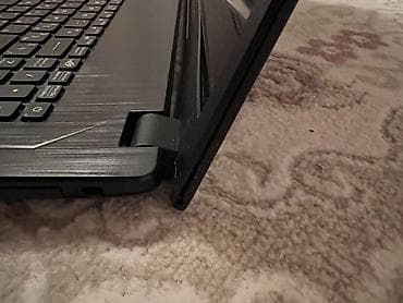 задаю: Игровой ноутбук ASUS ROG (серия Strix) - Дисплей: 15.6" — 7