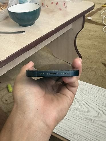 IPhone 14, Б/у, 128 ГБ, Черный, Зарядное устройство, Защитное стекло, Чехол, 86 %