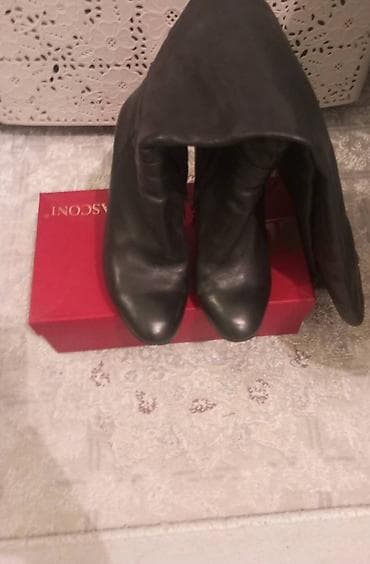 Кожаные деми сапоги Basconi. Разм.38. Состояние как на фото отличное